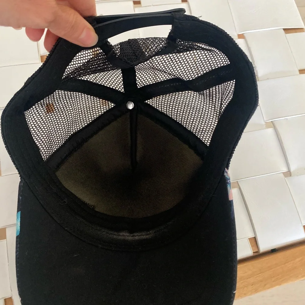 Vans hat - Picture 4 of 5